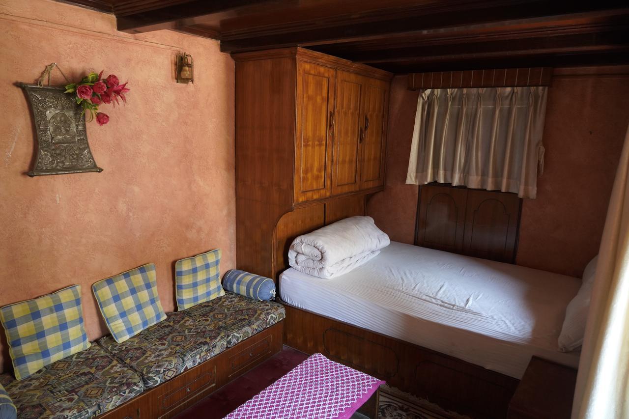 Moonlight Guest House Bhatgoan Buitenkant foto