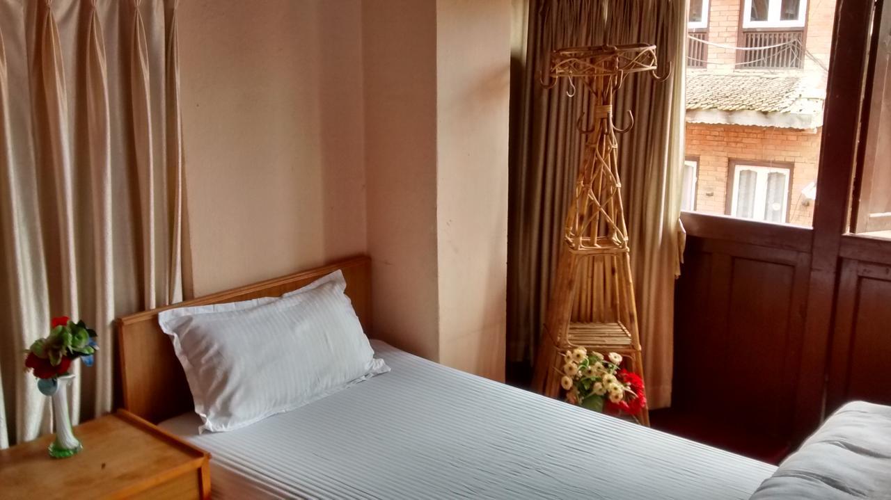 Moonlight Guest House Bhatgoan Buitenkant foto