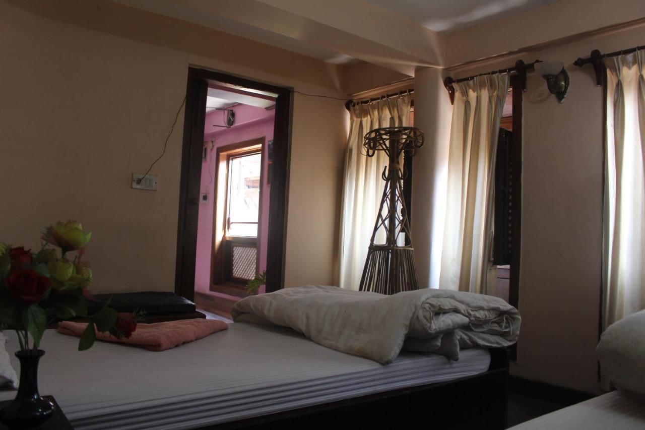 Moonlight Guest House Bhatgoan Buitenkant foto