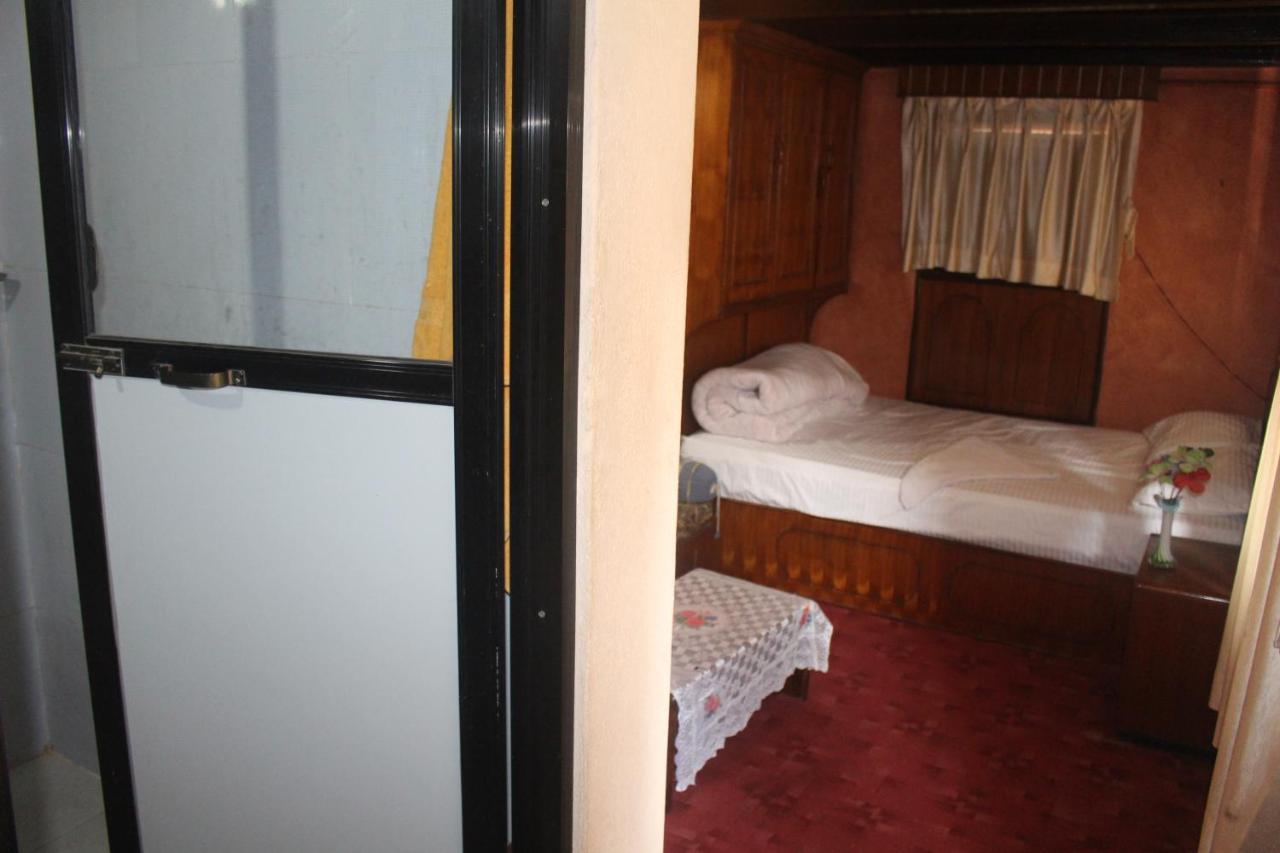 Moonlight Guest House Bhatgoan Buitenkant foto