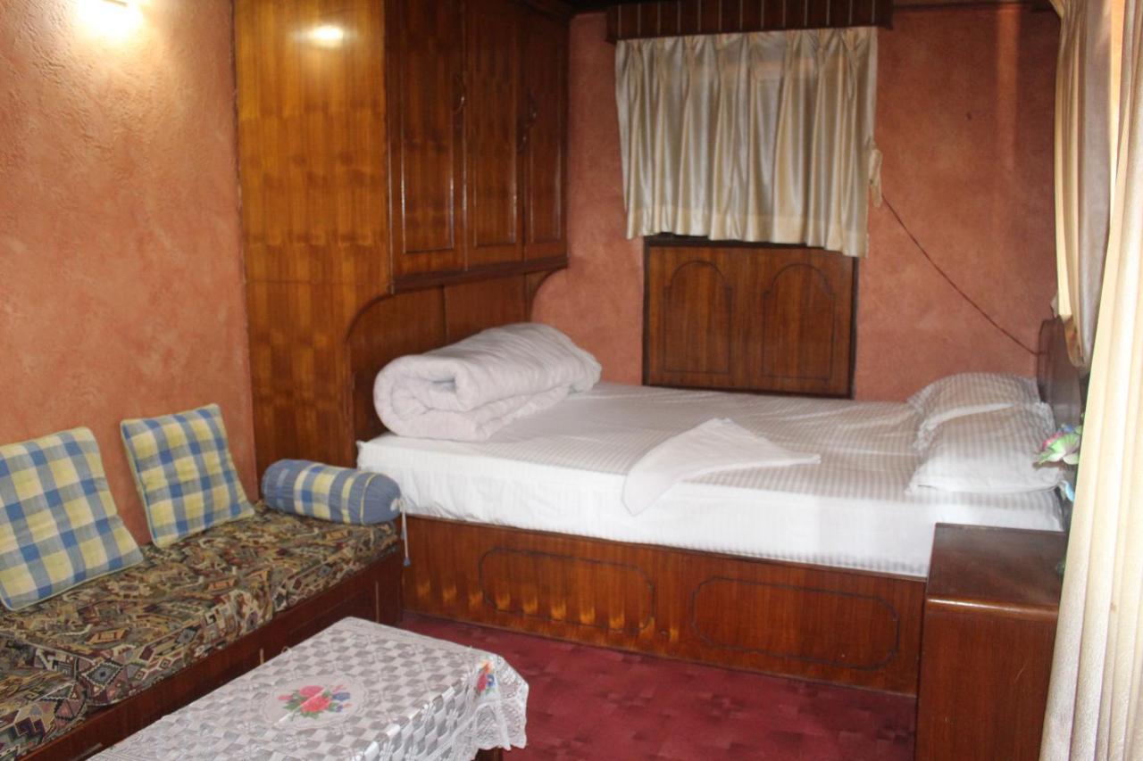 Moonlight Guest House Bhatgoan Buitenkant foto